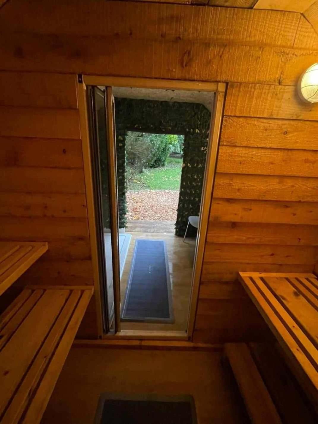 Large Country House With Garden, Outdoor Spa Area & Games Room With Hot Tub And Fire Pit Wigtown Exteriér fotografie